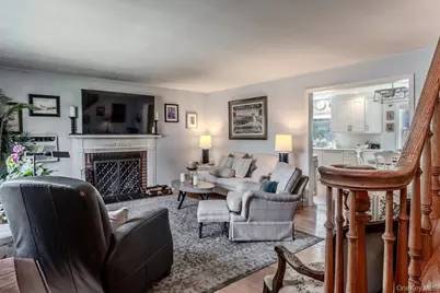 267 Hill Street, Mineola, NY 11501 - Photo 6
