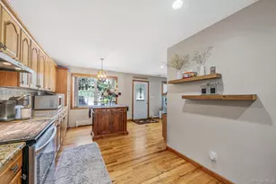 37 Champlin St, Ronkonkoma, NY 11779 - Photo 14