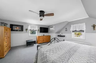 7 Farmedge Rd, Bethpage, NY 11714 - Photo 16