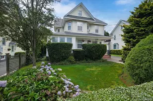 86 Woods Ave, Rockville Centre, NY 11570 - Photo 2