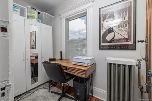 86 Woods Ave, Rockville Centre, NY 11570 - Photo 14