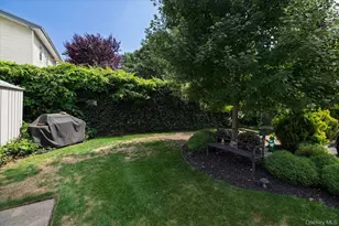 86 Woods Ave, Rockville Centre, NY 11570 - Photo 22