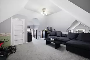86 Woods Ave, Rockville Centre, NY 11570 - Photo 16