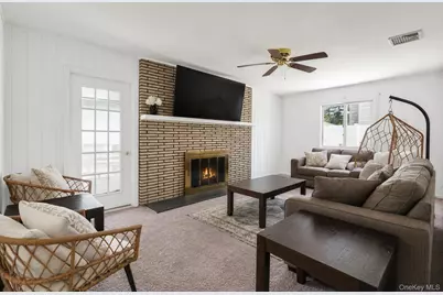 11 Empress Pines Drive, Nesconset, NY 11767 - Photo 10