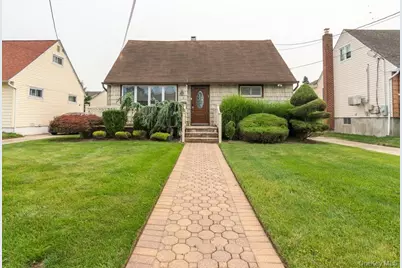 81 Montgomery Avenue, Oceanside, NY 11572 - Photo 1