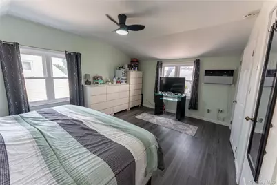 81 Montgomery Avenue, Oceanside, NY 11572 - Photo 24