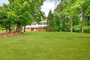 2 Laura Ln, Spring Valley, NY 10977 - Photo 4
