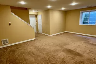 8 Green Ct, Middletown, NY 10940 - Photo 38