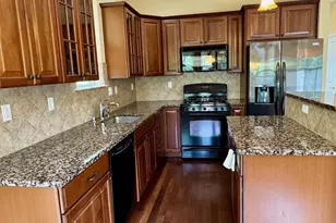 8 Green Ct, Middletown, NY 10940 - Photo 16