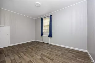 285 Starke Ave, East Meadow, NY 11554 - Photo 16