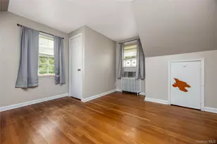 285 Starke Ave, East Meadow, NY 11554 - Photo 14