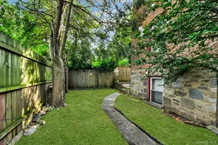 1089 Mile Square Rd, Yonkers, NY 10704 - Photo 16