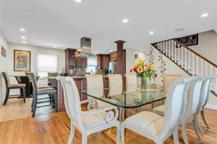 401 Beechmont Ave, Lindenhurst, NY 11757 - Photo 4