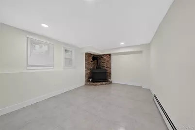 2202 Fire Avenue, Medford, NY 11763 - Photo 28