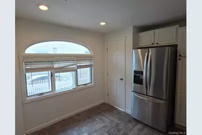 267 Plainfield Avenue #1F, Floral Park, NY 11001 - Photo 4