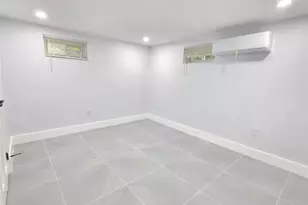 216-24 132nd Ave, Jamaica, NY 11413 - Photo 18