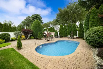 948 Cathedral Avenue, Franklin Square, NY 11010 - Photo 6