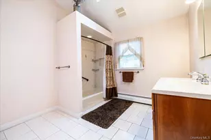 948 Cathedral Ave, Franklin Square, NY 11010 - Photo 26