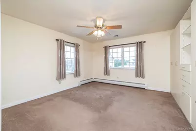 948 Cathedral Avenue, Franklin Square, NY 11010 - Photo 28