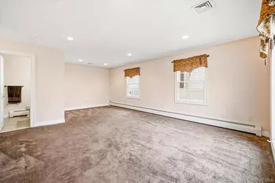 948 Cathedral Avenue, Franklin Square, NY 11010 - Photo 16