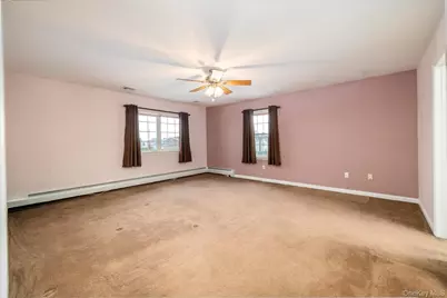 948 Cathedral Avenue, Franklin Square, NY 11010 - Photo 24