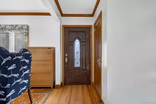 170-19 Pidgeon Meadow Rd, Fresh Meadows, NY 11365 - Photo 4