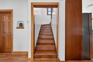 170-19 Pidgeon Meadow Rd, Fresh Meadows, NY 11365 - Photo 18
