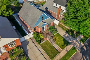 170-19 Pidgeon Meadow Rd, Fresh Meadows, NY 11365 - Photo 40