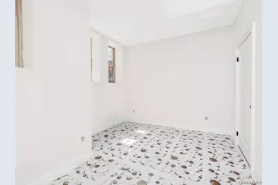 65 W 2nd Street #8, Mount Vernon, NY 10550 - Photo 4