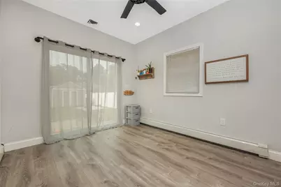 183 Cherokee Street, Ronkonkoma, NY 11779 - Photo 16