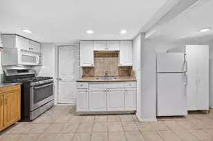 152 Parkwood Dr, Shirley, NY 11967 - Photo 28