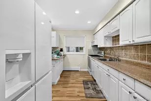152 Parkwood Dr, Shirley, NY 11967 - Photo 12