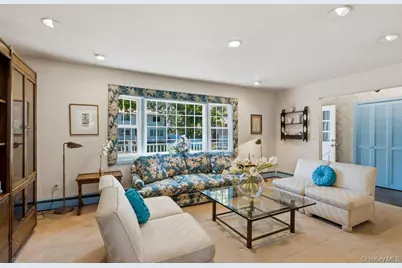 1621 Madison Avenue, West Islip, NY 11795 - Photo 4