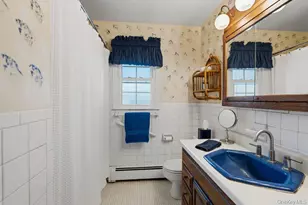 1621 Madison Ave, West Islip, NY 11795 - Photo 20
