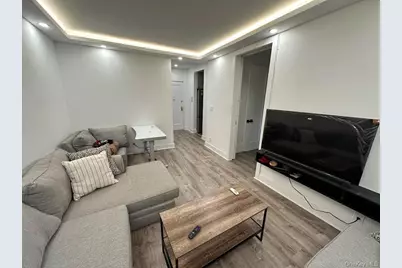 83-52 Talbot Street #2G, Kew Gardens, NY 11415 - Photo 2