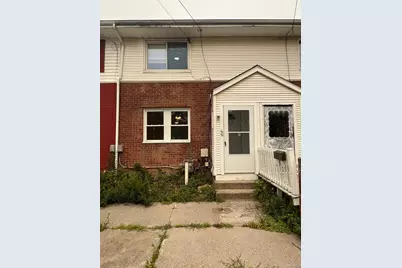 46 N Gilmore Boulevard, Wappingers Falls, NY 12590 - Photo 2
