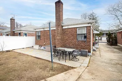 4724 168th Street, Flushing, NY 11358 - Photo 18