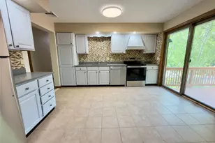 709 Bloomingburg Rd, Wallkill, NY 10940 - Photo 2
