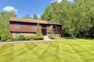709 Bloomingburg Rd, Wallkill, NY 10940 - Photo 1
