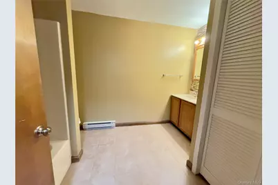 709 Bloomingburg Road, Wallkill, NY 10940 - Photo 12