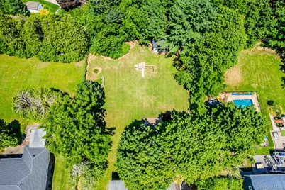 337 Burr Road, East Northport, NY 11731 - Photo 26