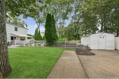 63 Woodview Lane, Centereach, NY 11720 - Photo 40