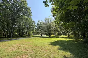 468 Decker Rd, Wallkill, NY 12589 - Photo 16
