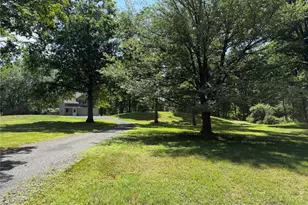 468 Decker Rd, Wallkill, NY 12589 - Photo 6
