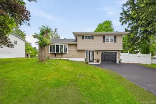 21 Manhattan Ave, Middletown, NY 10940 - Photo 2