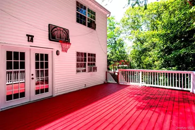 32 Birch Court, Riverhead, NY 11901 - Photo 8
