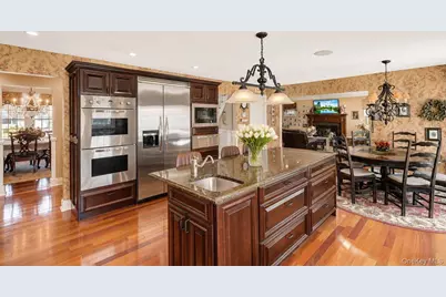 120 Ocean Avenue, Massapequa, NY 11758 - Photo 10