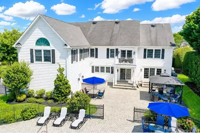 120 Ocean Avenue, Massapequa, NY 11758 - Photo 36