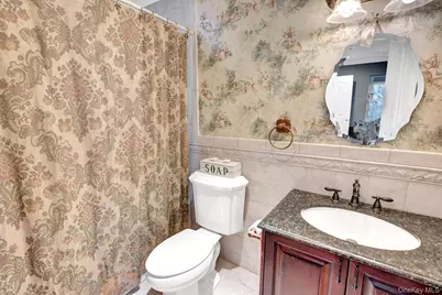 120 Ocean Avenue, Massapequa, NY 11758 - Photo 20