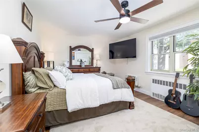 411 Merrick Road #A, Rockville Centre, NY 11570 - Photo 12